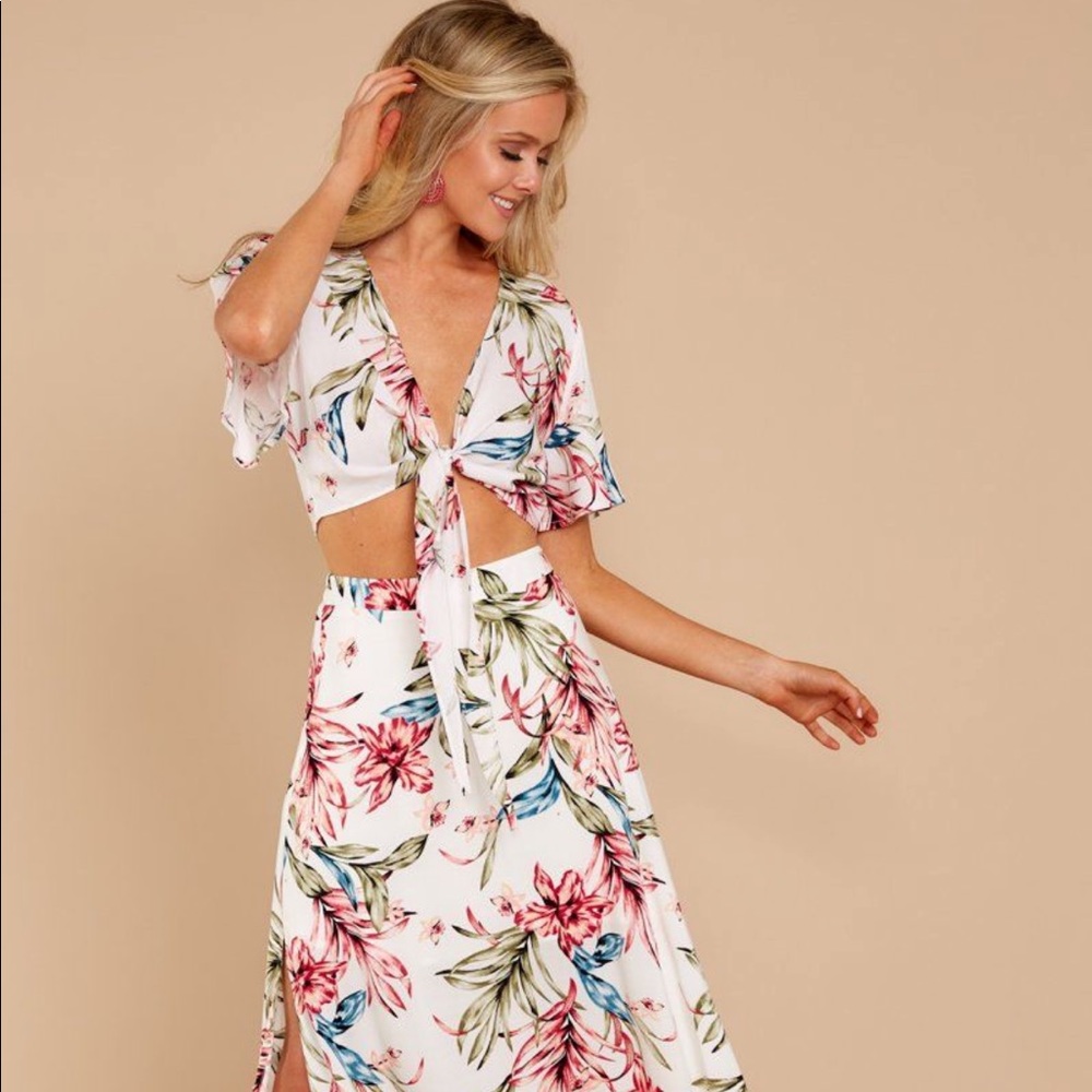 Two piece skirt and top set